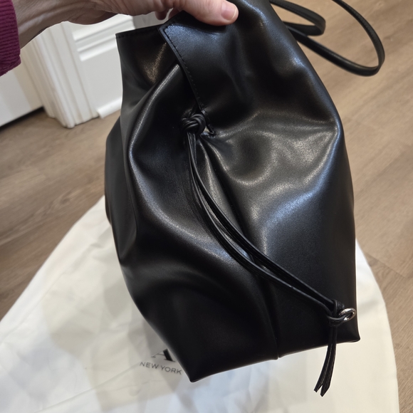 ELLA NATUURA™ DRAWSTRING TOTE - Picture 6 of 9